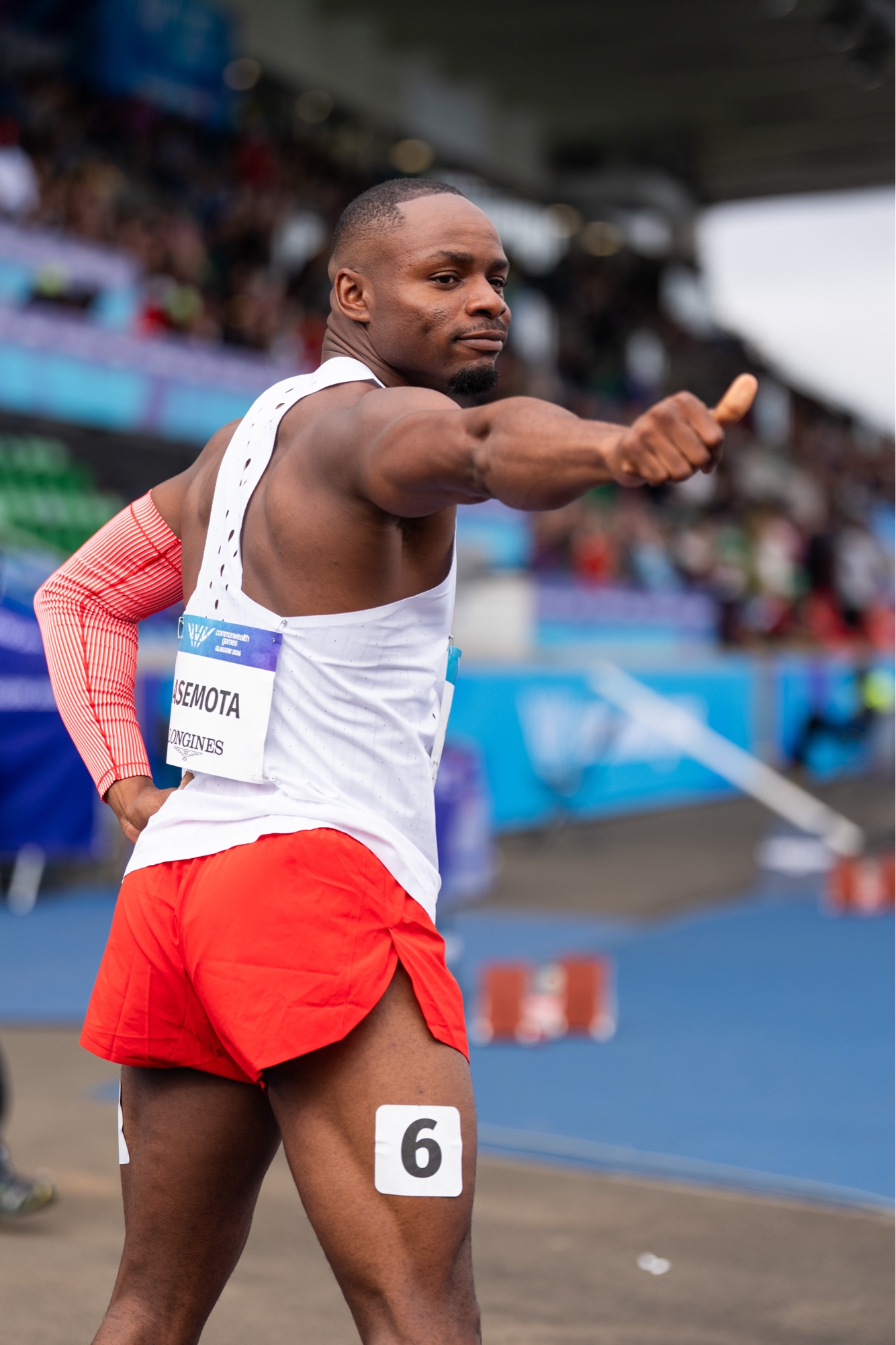 Thumbs up to the camera, Glasgow 2026